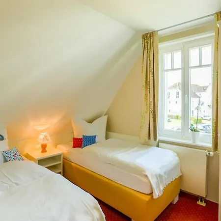 Haus-zingst-23a * Nienhagen (Mecklenburg-Vorpommern)